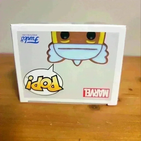 Funko pop marvel Gingerbread Thor 938 - Picture 5 of 6
